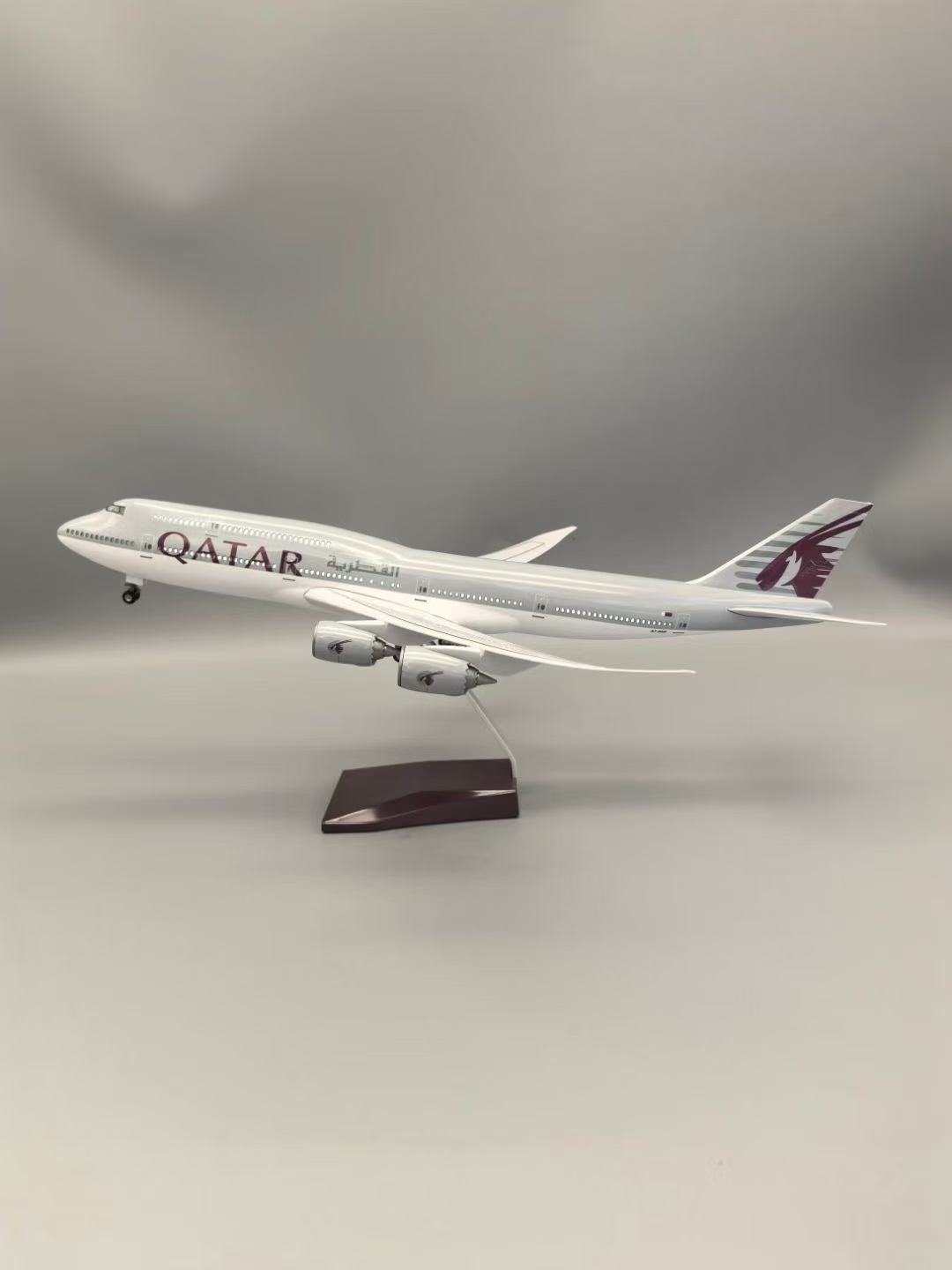 Airplane Model 1:130 Scale Boe - Home Decor Qatar review and price